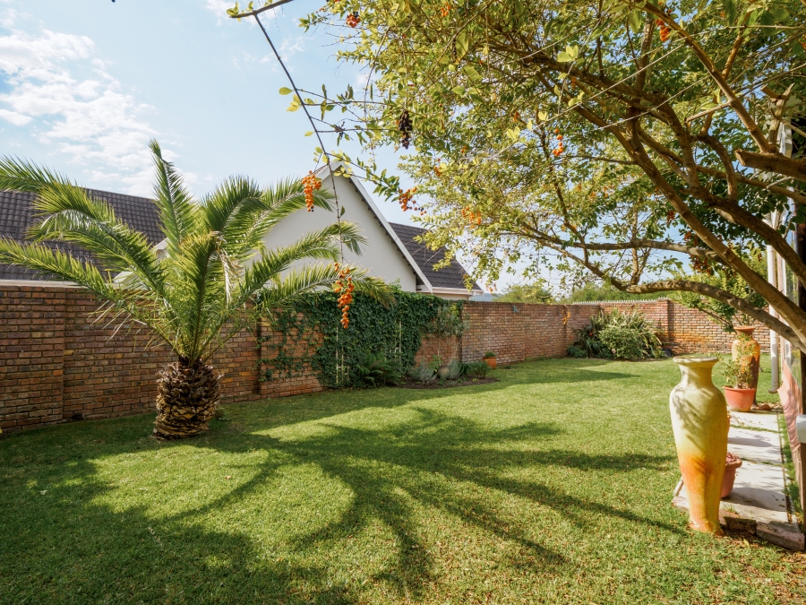 3 Bedroom Property for Sale in The Island Western Cape